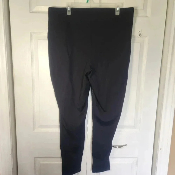 Penningtons Faux Leather Front/Polyester  Back Leggings - Size 1x - Picture 5 of 11